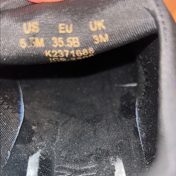 DKNY Black and White Slip-On Shoes - Picture 6 of 10